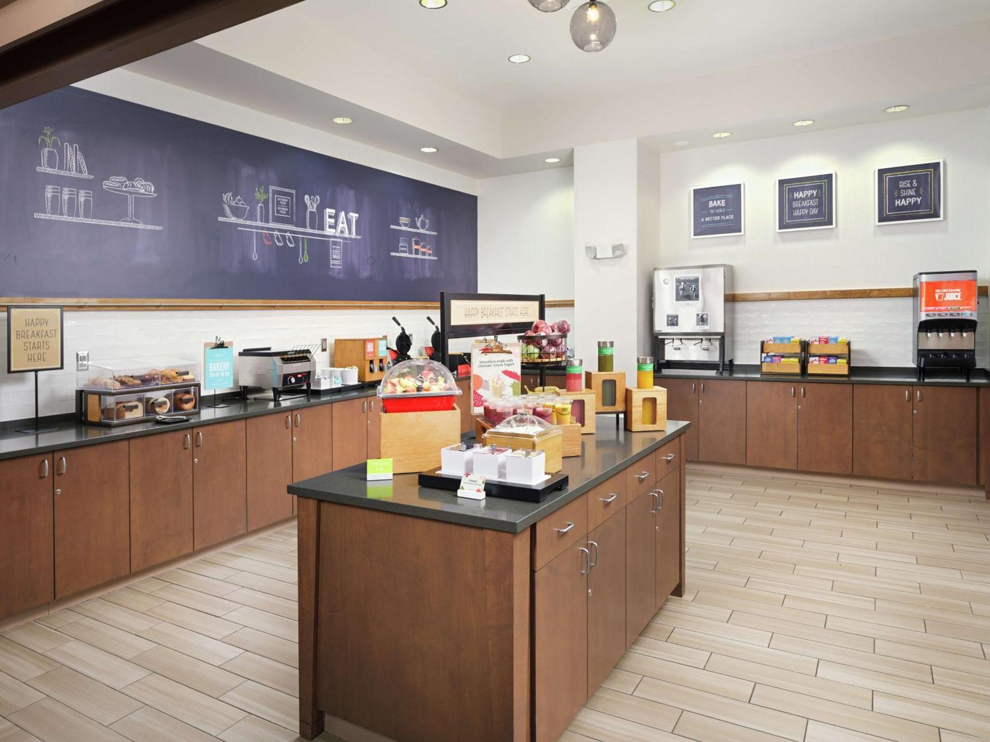希尔顿欢朋酒店-威尔明顿市区 外观 照片